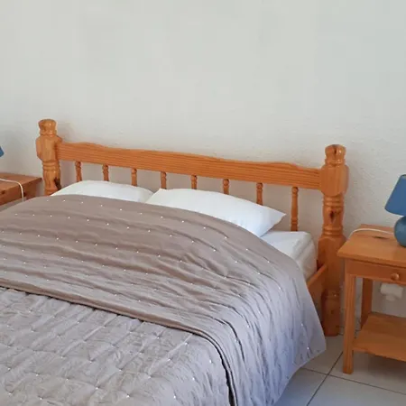 Апартаменты Charming With Balcony In Montalbert Ла-Плань