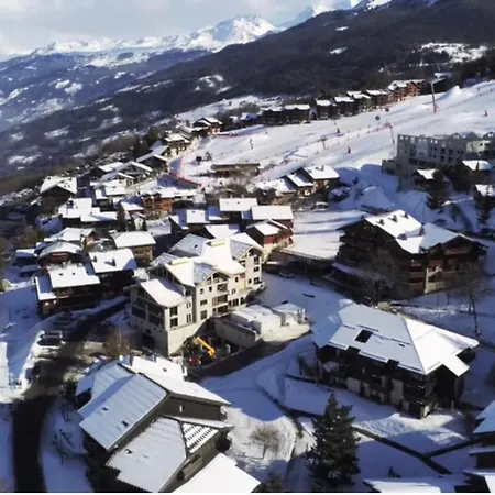 Апартаменты Charming With Balcony In Montalbert *