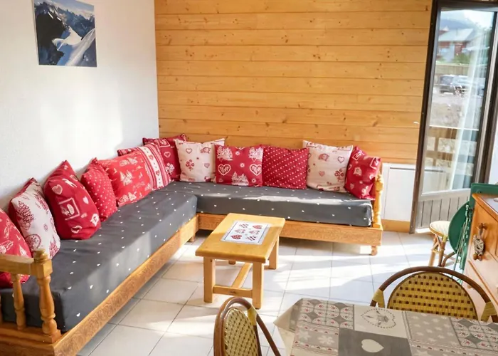 Апартаменты Charming With Balcony In Montalbert