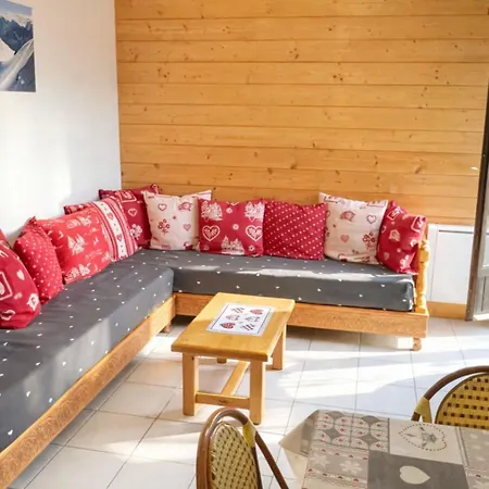 Lägenhet Charming With Balcony In Montalbert